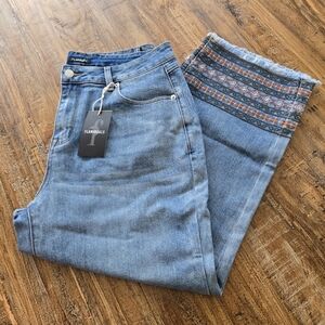 Flamingals NWT Straight Leg Jean Embroidery Raw Hem Womens XL